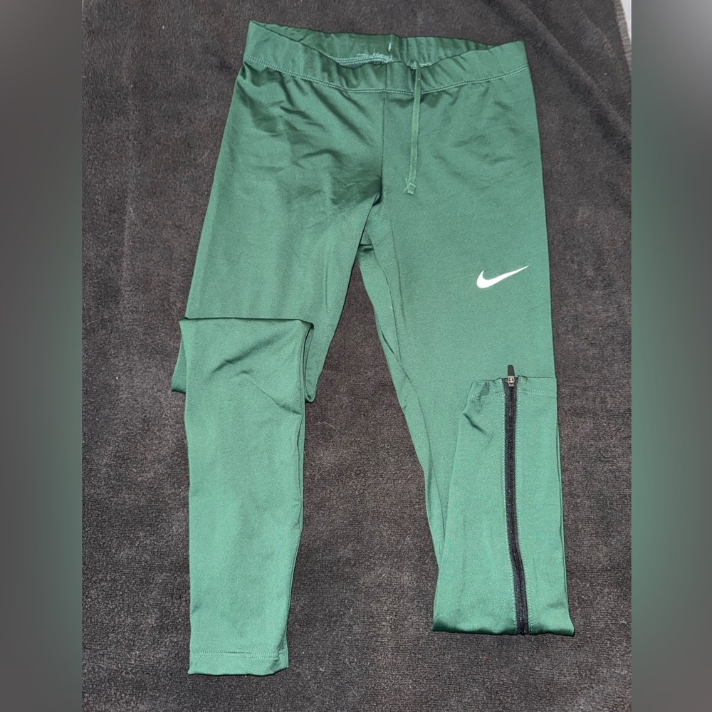 Green Nike Leggings